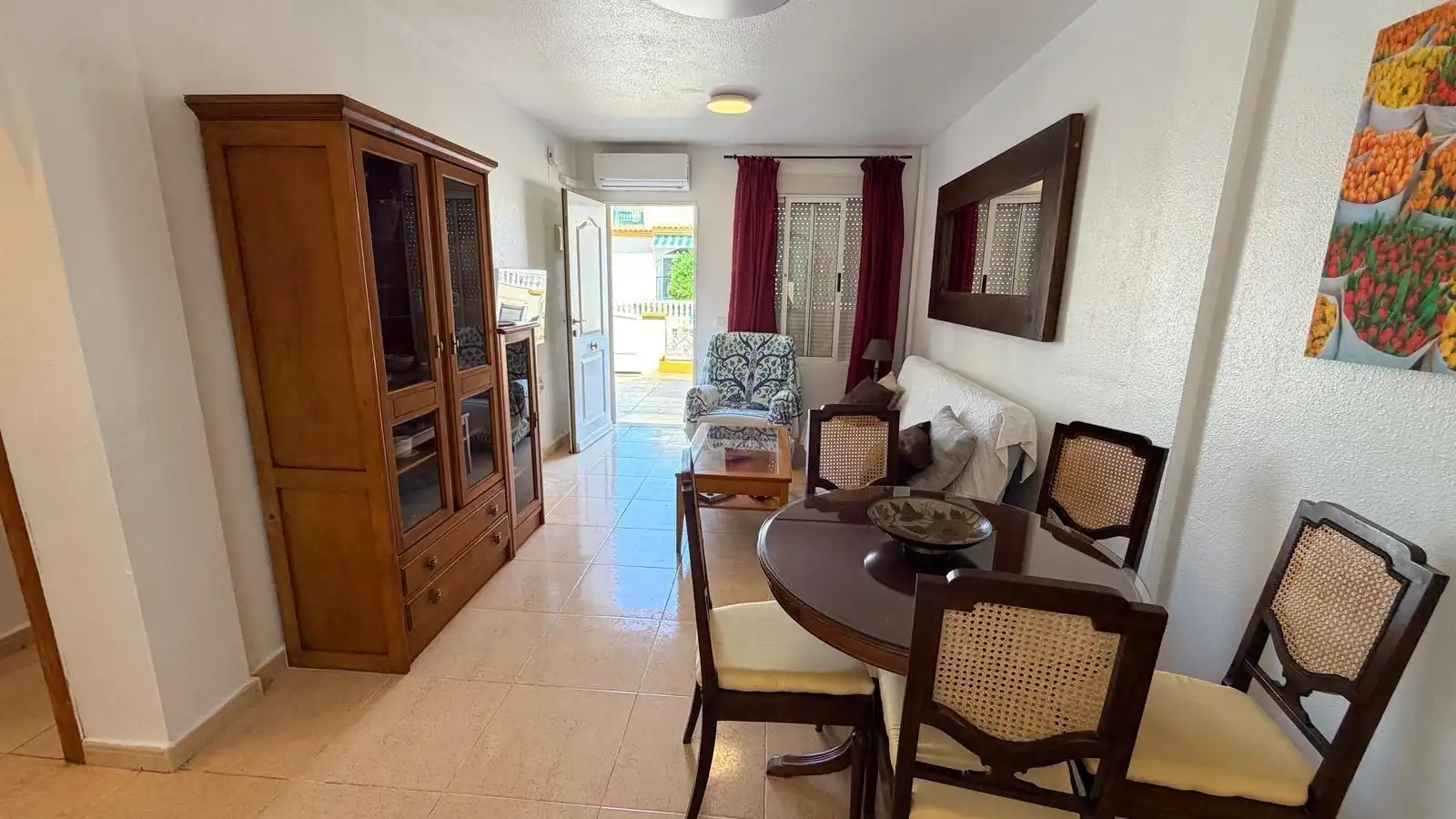 Wohnzimmer von Erdgeschoss zur Miete in Orihuela mit Klimaanlage, Heizung und Terrasse