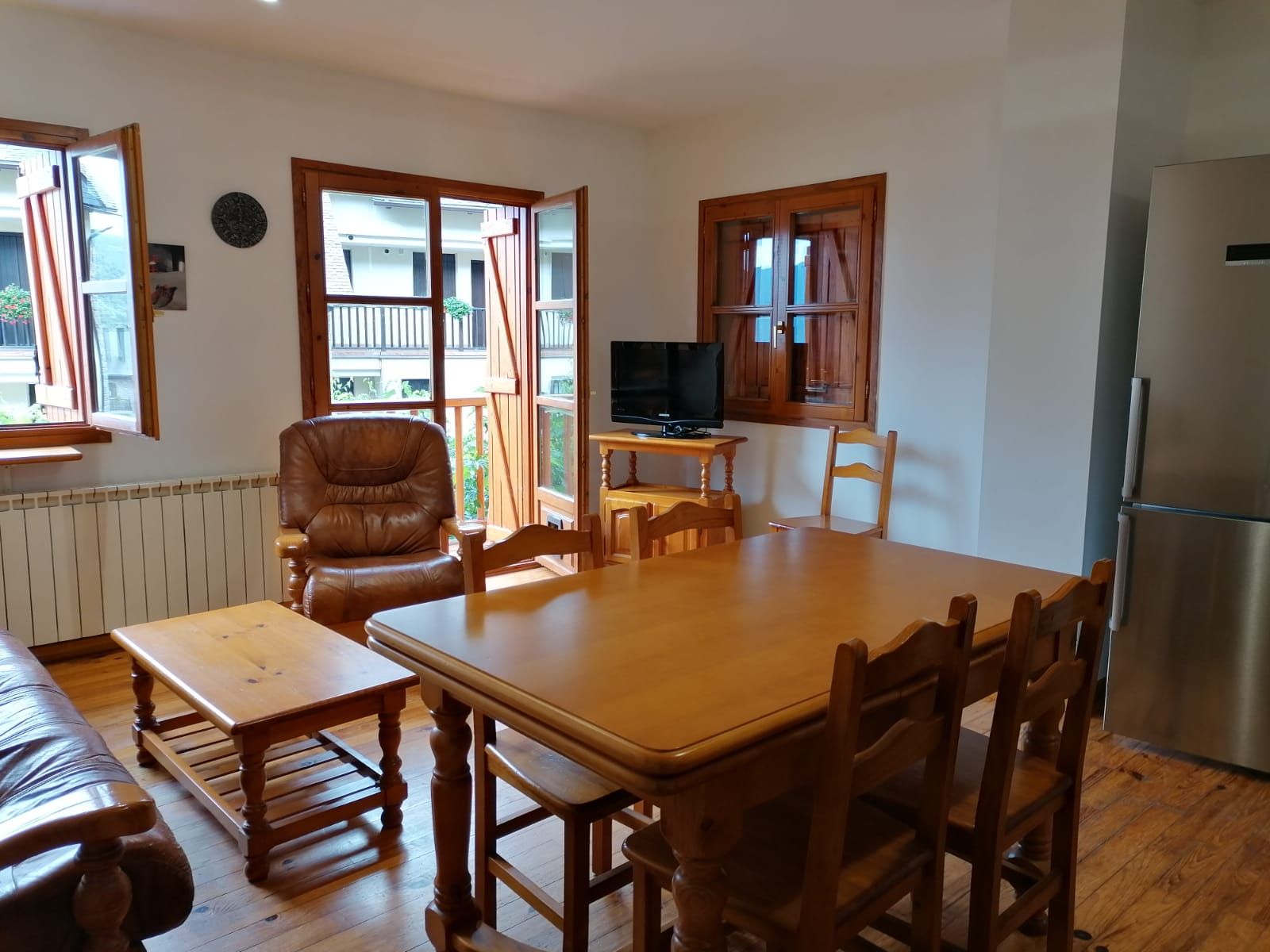 Menjador de Apartament en venda en Alt Àneu amb Calefacció, Parquet i Moblat