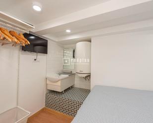 Dormitori de Apartament en venda en  Madrid Capital