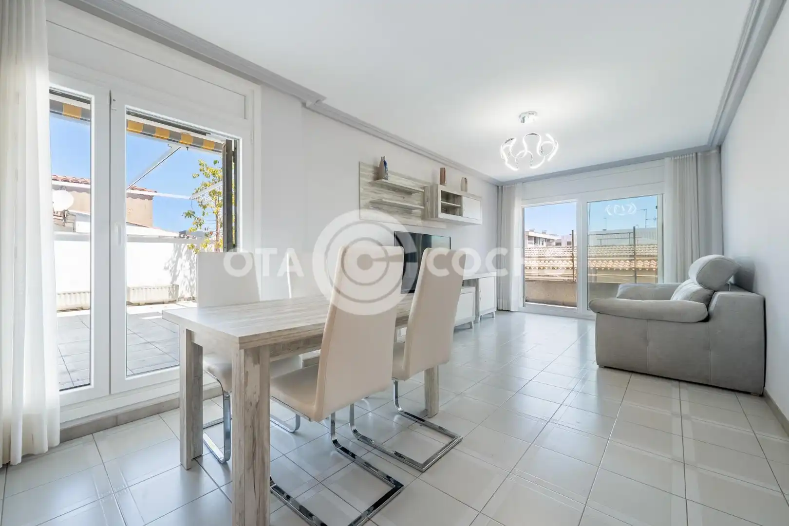 Ático con ascensor en venta en Carrer PAIS BASC, imagen 3