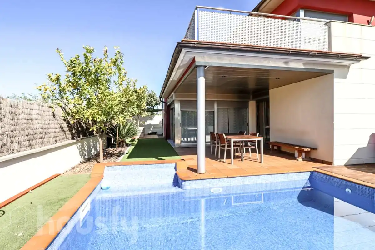 Villa con terrazza in vendita a Paseo Joan fuster, .