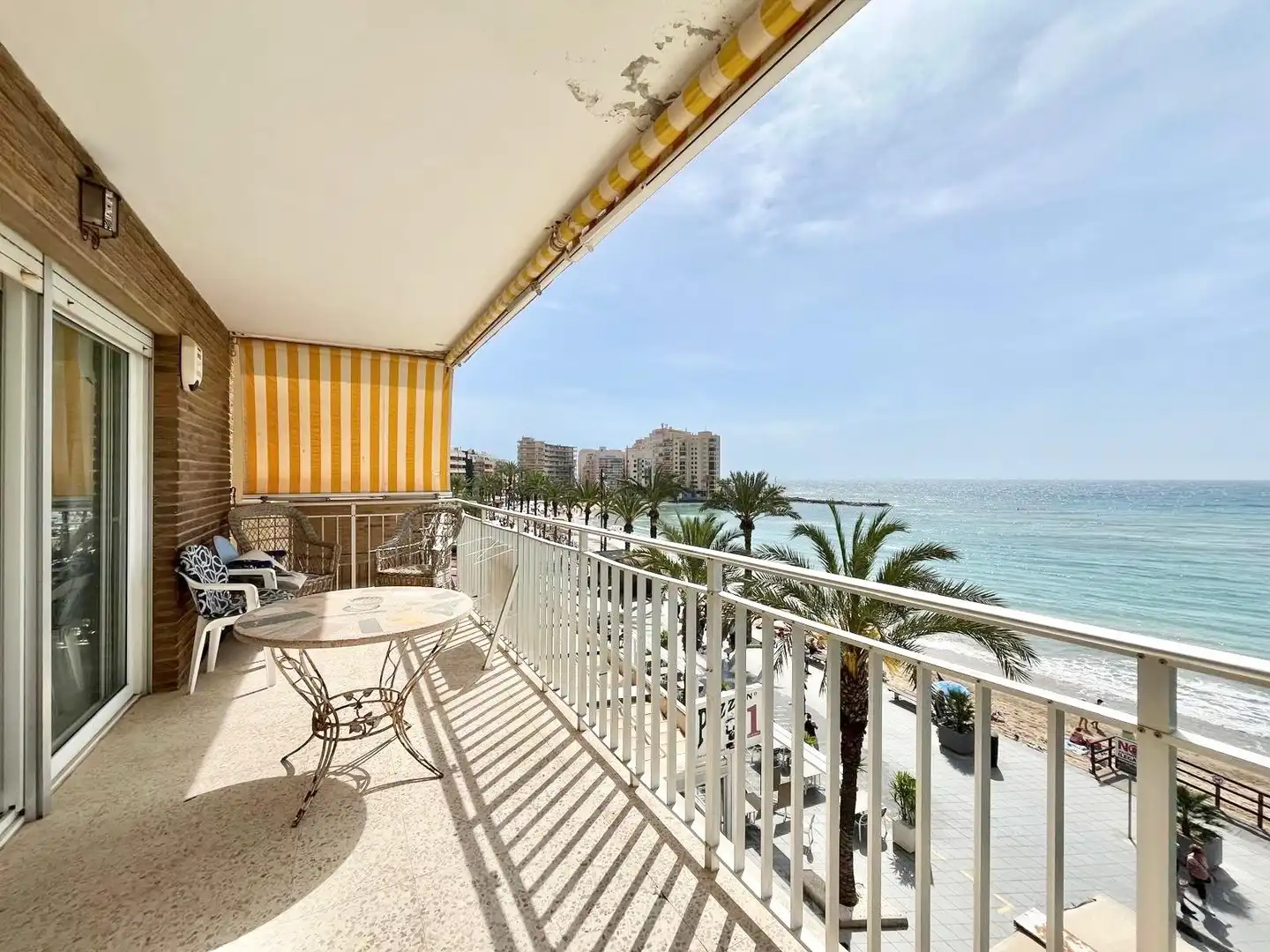 Terraza de Piso de alquiler en Torrevieja con Calefacción, Parquet y Terraza