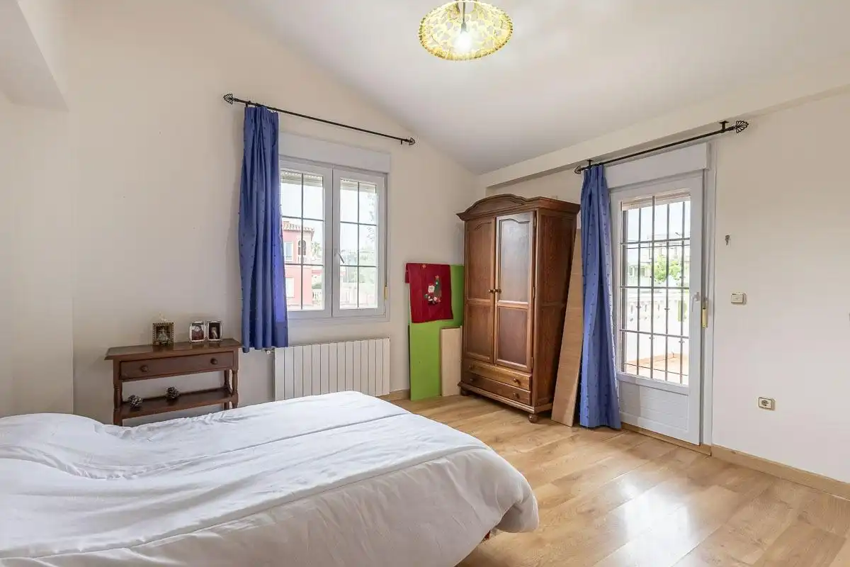 Chalet con piscina en venta en Gójar, imagen 27