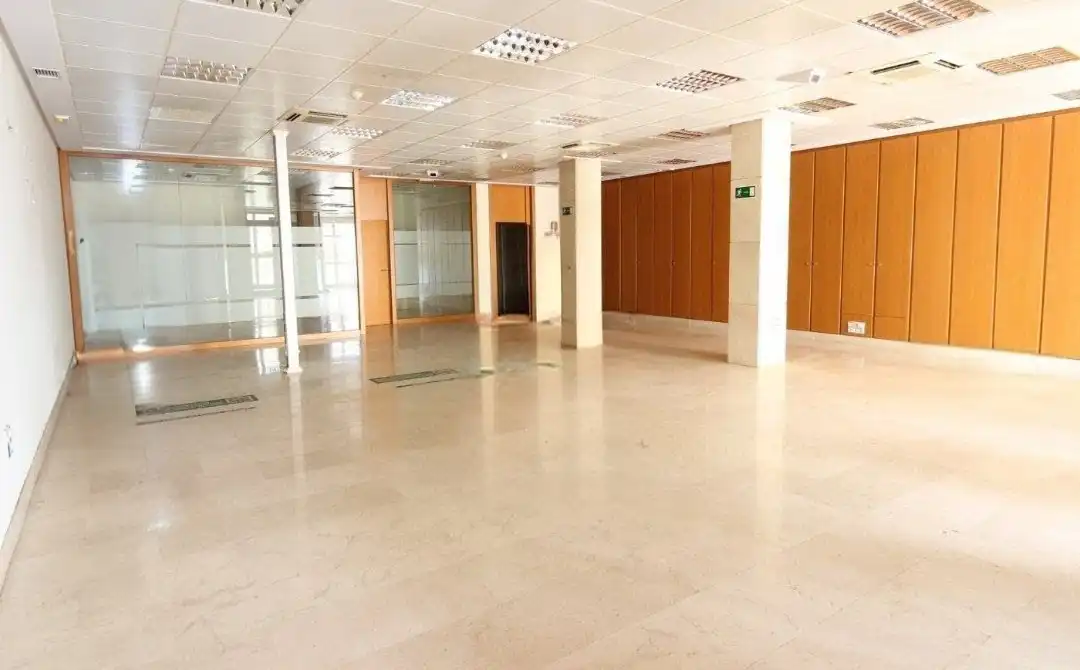 Local comercial en venda a Plaza Carmen Abela, imagen 2