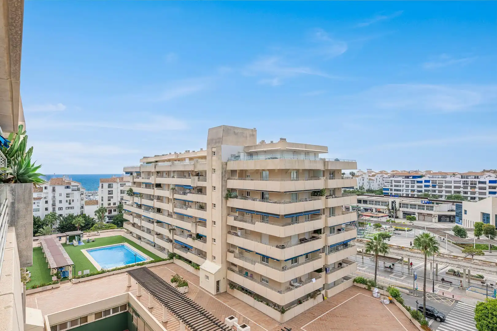 Mini appartamento con piscina in vendita a Calle Ramón Areces, Marbella, Spain Marina Banús 2, imagen 34