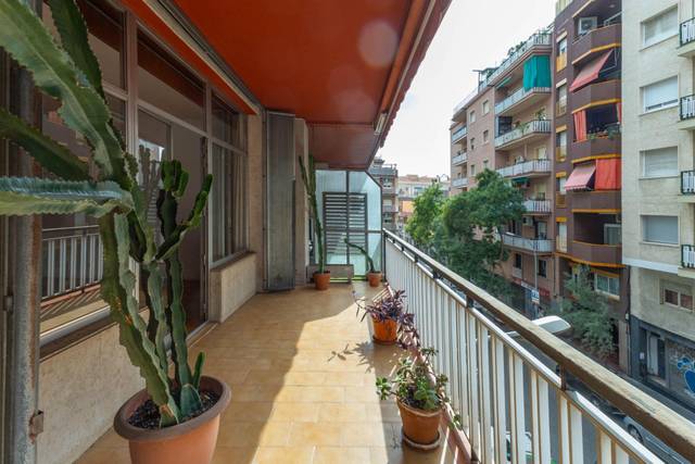 Piso en Venta en Calle TENOR MASINI en Sants