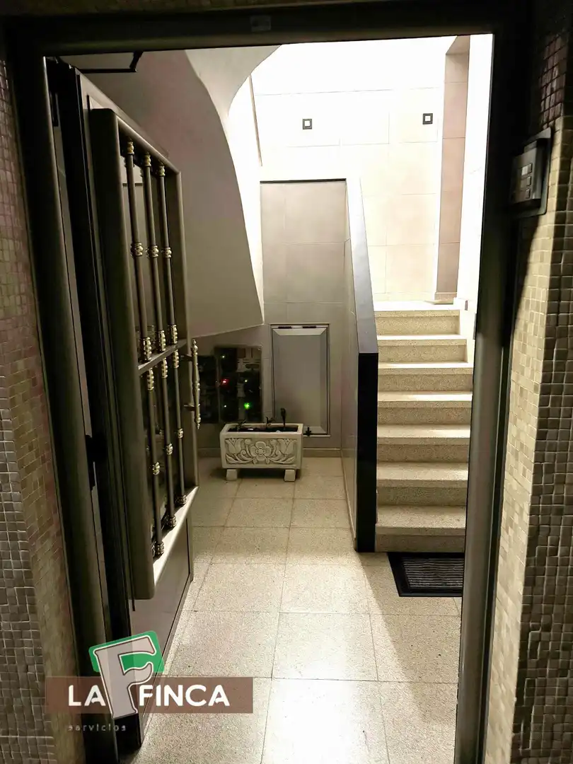 Piso en venta en Gijón  con Calefacción, Trastero y Amueblado