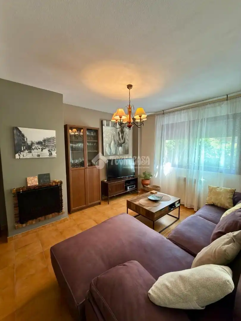 Living room of Houses for sale in Valdemoro  with Terrace, Storage room and Swimming Pool