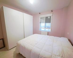 Bedroom of Flat for sale in Valdepeñas  with Air Conditioner, Heating and Terrace