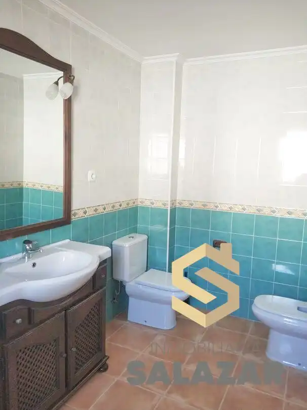 Baño de Piso de alquiler en Loiu con Calefacción y Terraza