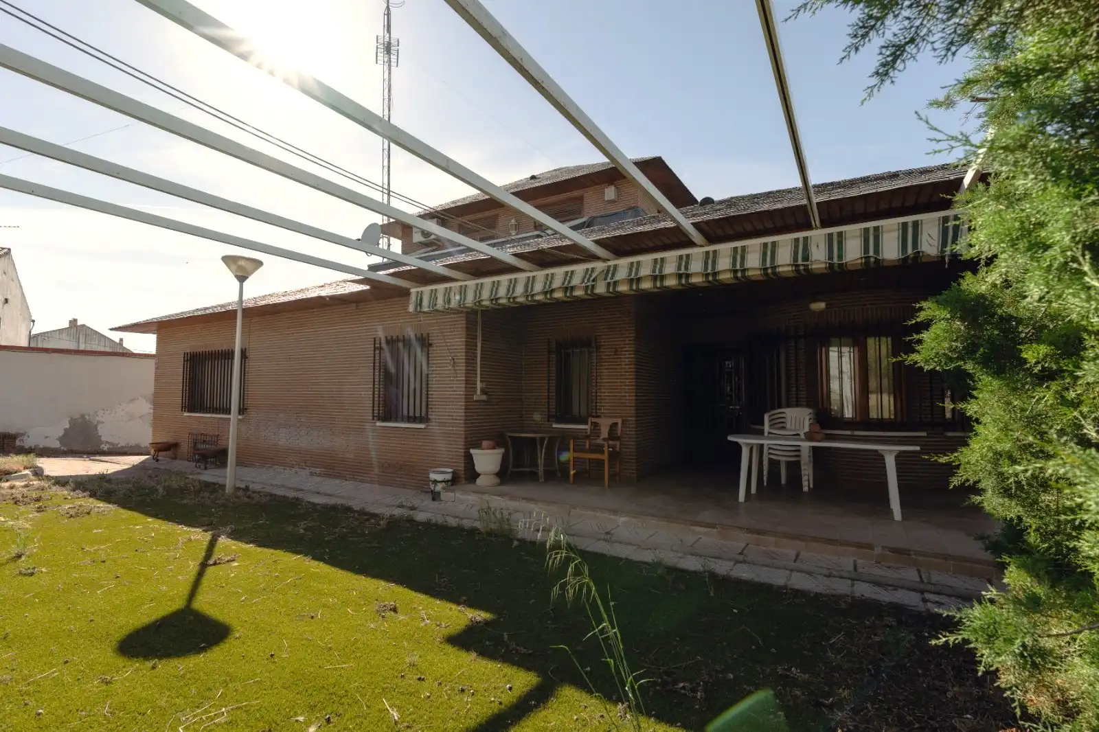 Garden of Houses for sale in Recas  with Air Conditioner, Heating and Private garden