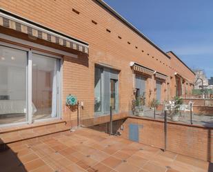 Vista exterior de Casa adosada en venda en Girona Capital amb Jardí privat i Terrassa