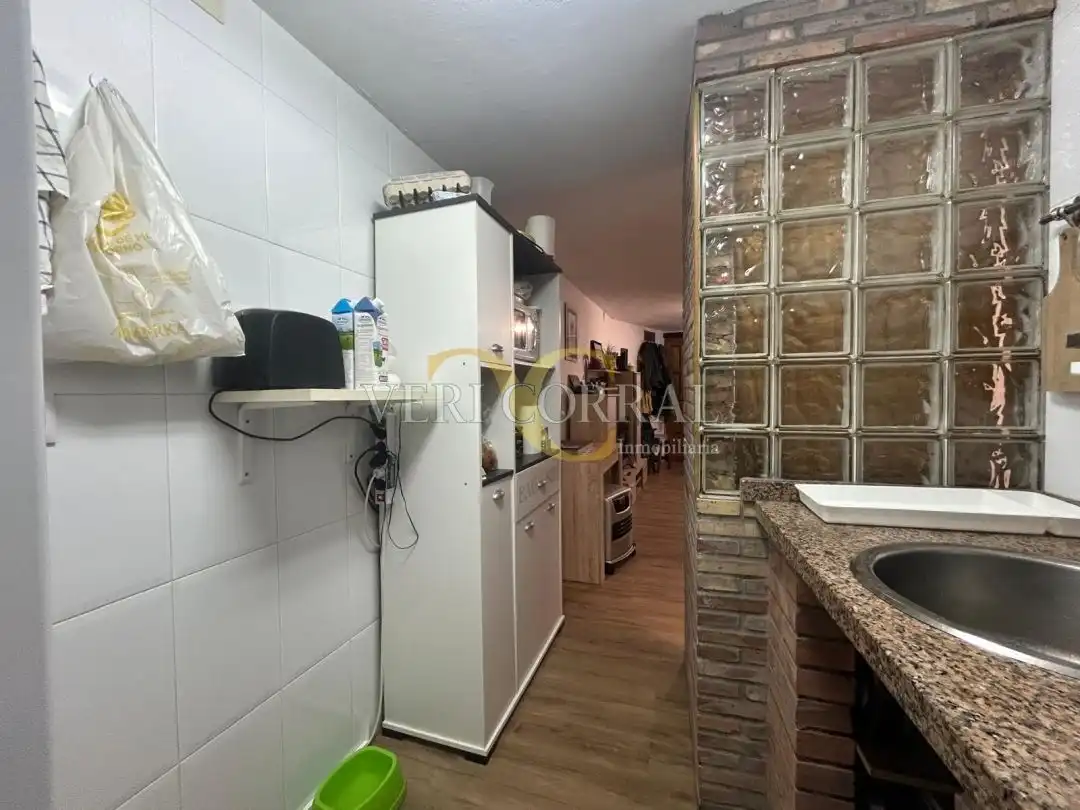 Cuina de Casa adosada en venda en Llanes amb Calefacció i Moblat