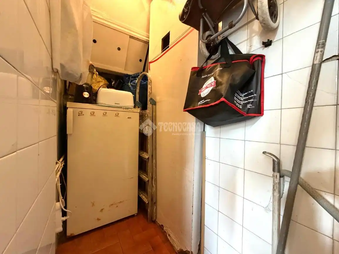 Flat with terrace for sale in Salut - Lloreda, imagen 26