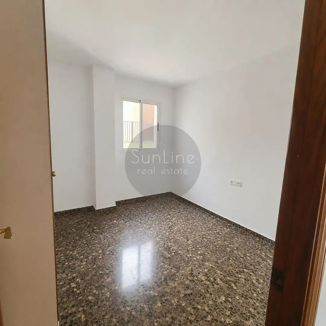 Schlafzimmer von Wohnung zur Miete in Valencia mit Klimaanlage, Terrasse und Möbliert
