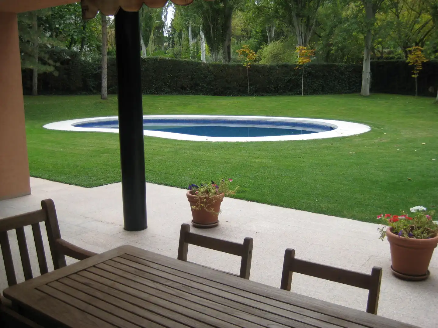Piscina de Casa o chalet de alquiler en Pozuelo de Alarcón con Aire acondicionado, Jardín privado y Parquet