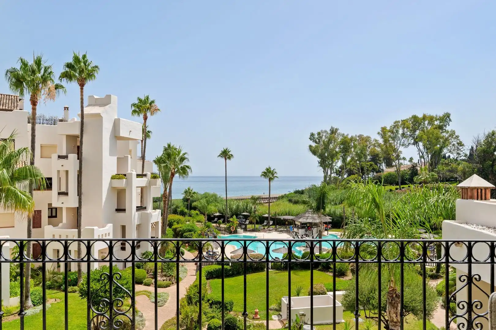 Garden of Apartments for sale in Estepona  with Air Conditioner, Terrace and Storage room