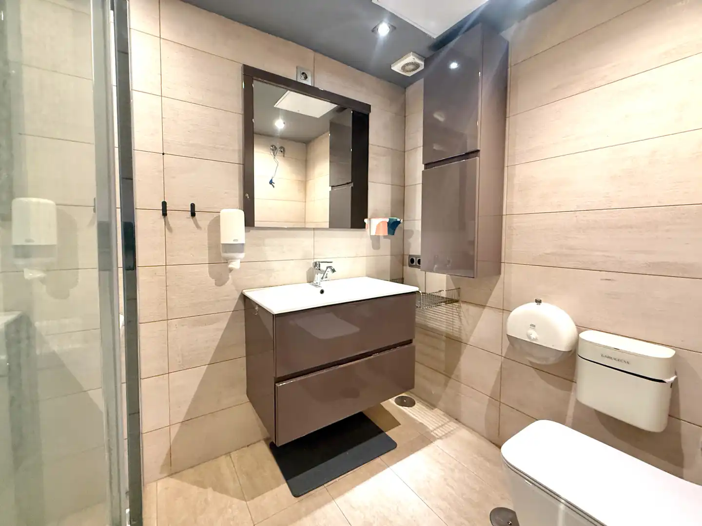 Baño de Piso en venta en Parque Oeste - Fuente Cisneros