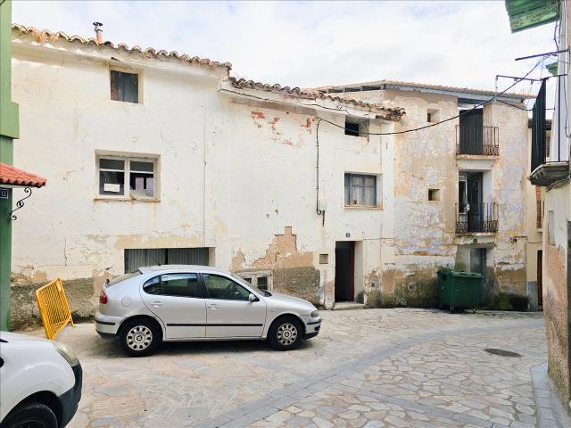 Casa-chalet en Venta en Abadia en Ateca