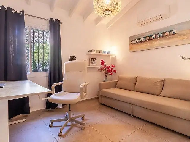 Sala d'estar de Casa o xalet en venda en Cómpeta amb Aire condicionat, Terrassa i Piscina