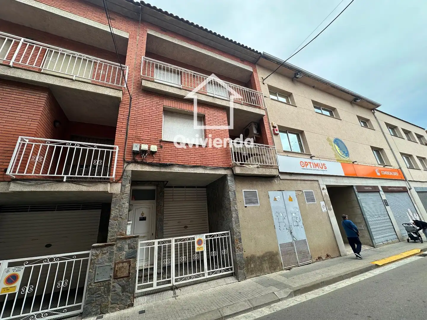 Vista exterior de Casa adosada en venta en Santa Perpètua de Mogoda con Trastero