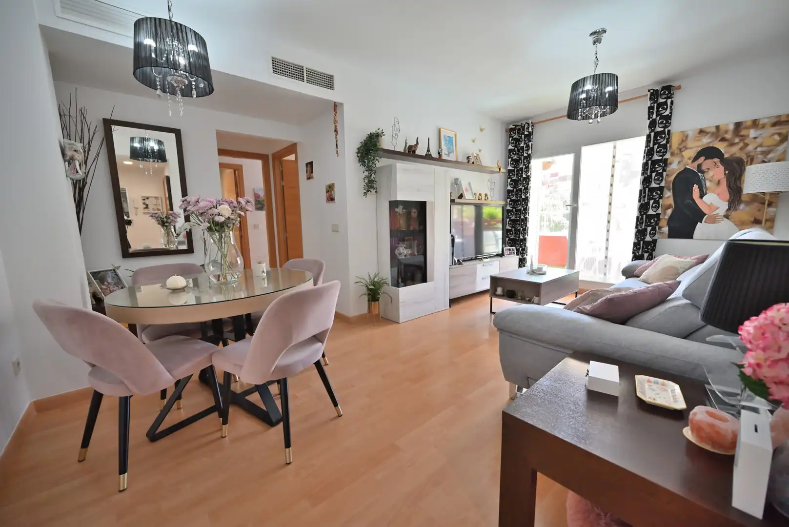 Wohnzimmer von Wohnungen zum Verkauf in Benalmádena mit Klimaanlage, Terrasse und Schwimmbad