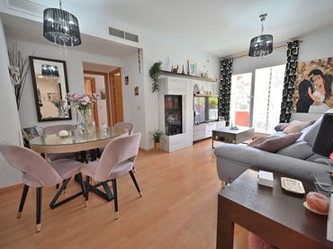 Apartamento con balcón en venta en Santangelo
