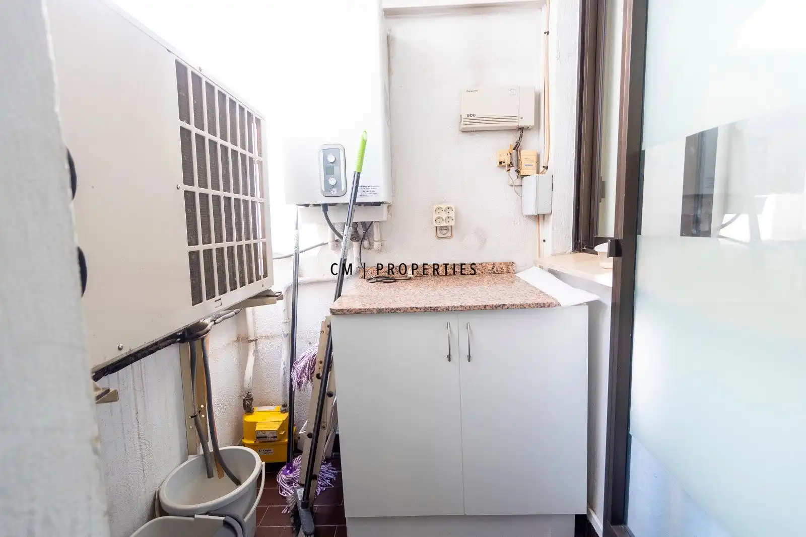 Küche von Wohnung zum Verkauf in Valencia mit Klimaanlage, Heizung und Parkett