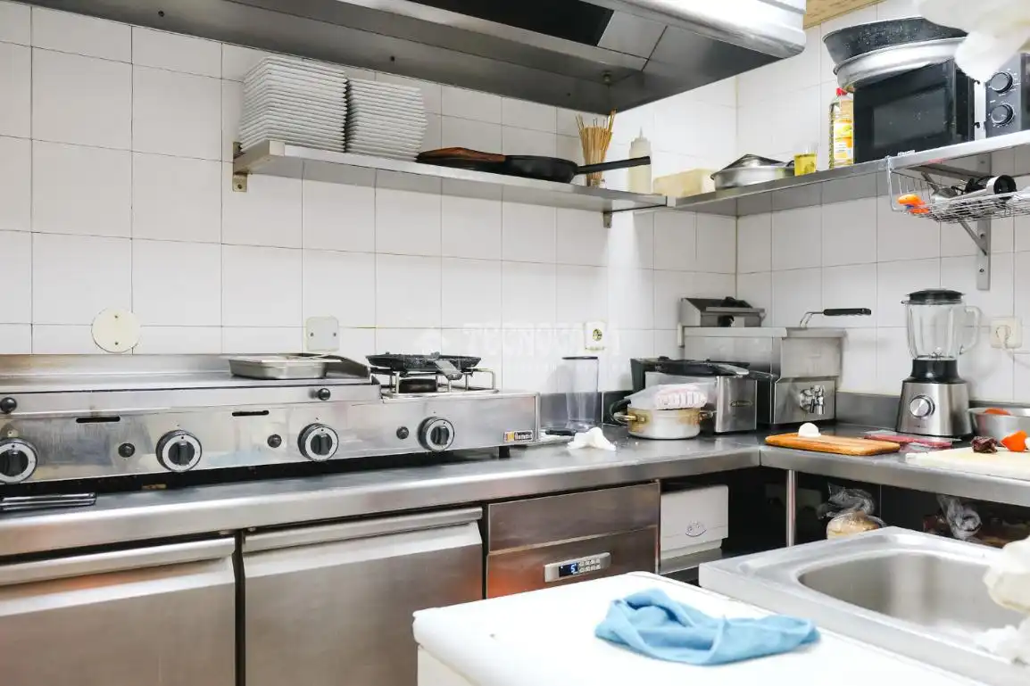 Kitchen of Commercial properties for sale in Madrid  with Air Conditioner and Terrace