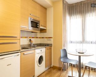 Kitchen of Study to share in  Madrid Capital  with Air Conditioner and Terrace