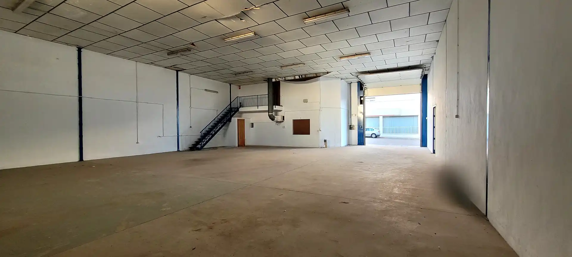 Nave industrial en venta en Vícar con Calefacción y Alarma
