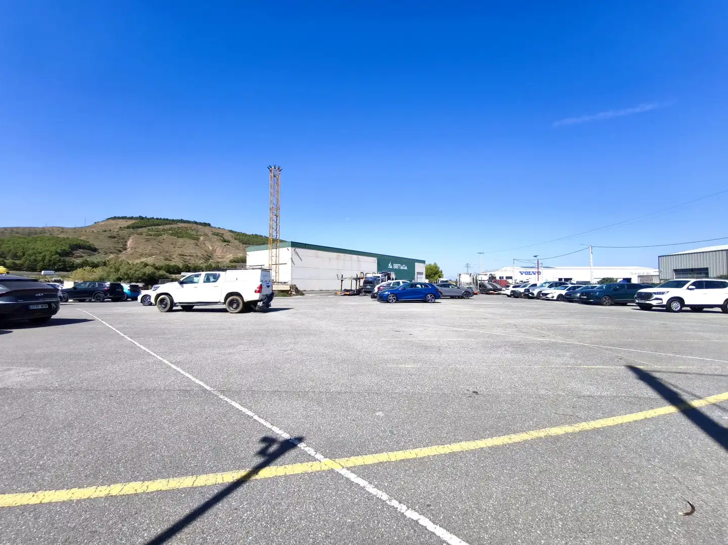 Parking de Nave industrial en venta en Agoncillo