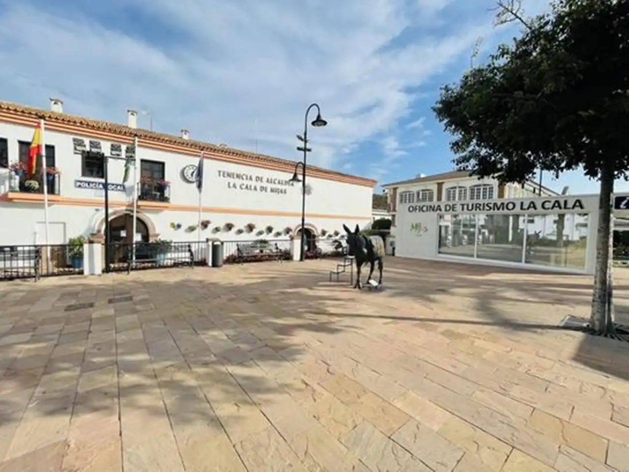 Vista exterior de Ático en venta en Mijas con Aire acondicionado, Calefacción y Jardín privado