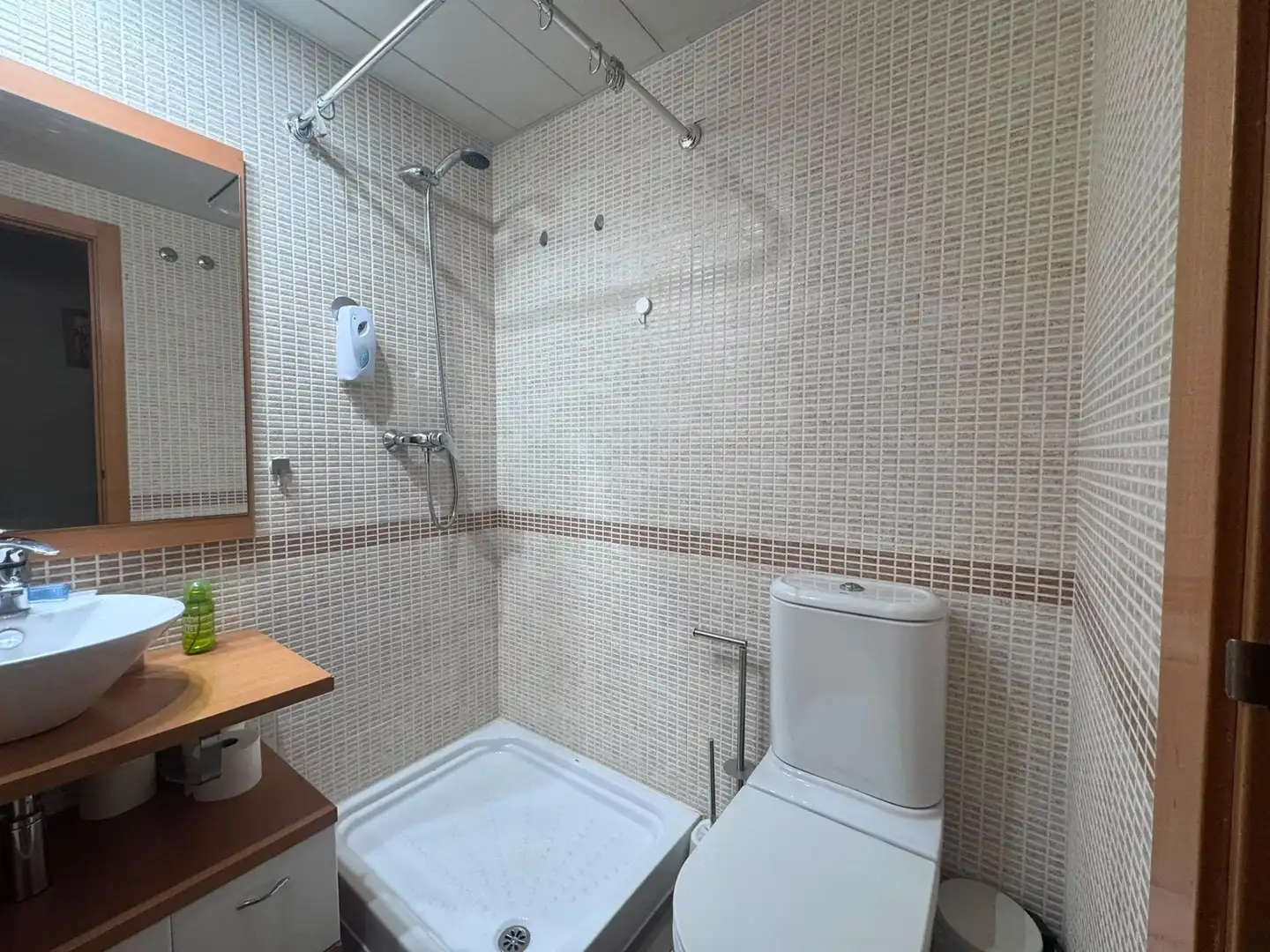 Baño de Casa adosada en venta en Yebes con Calefacción, Balcón y Piscina comunitaria
