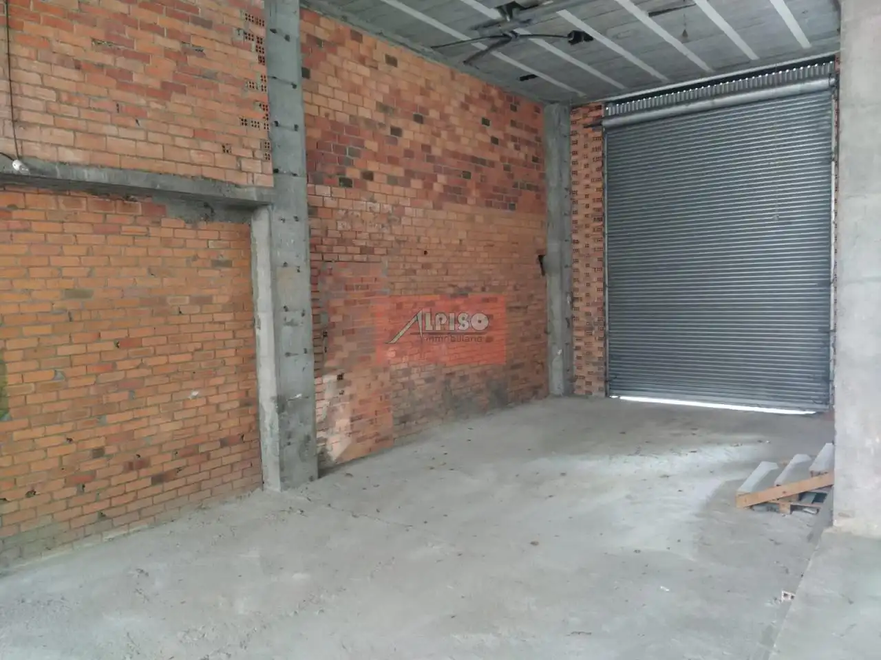 Business premises for sale in Salvador Madariaga, imagen 3