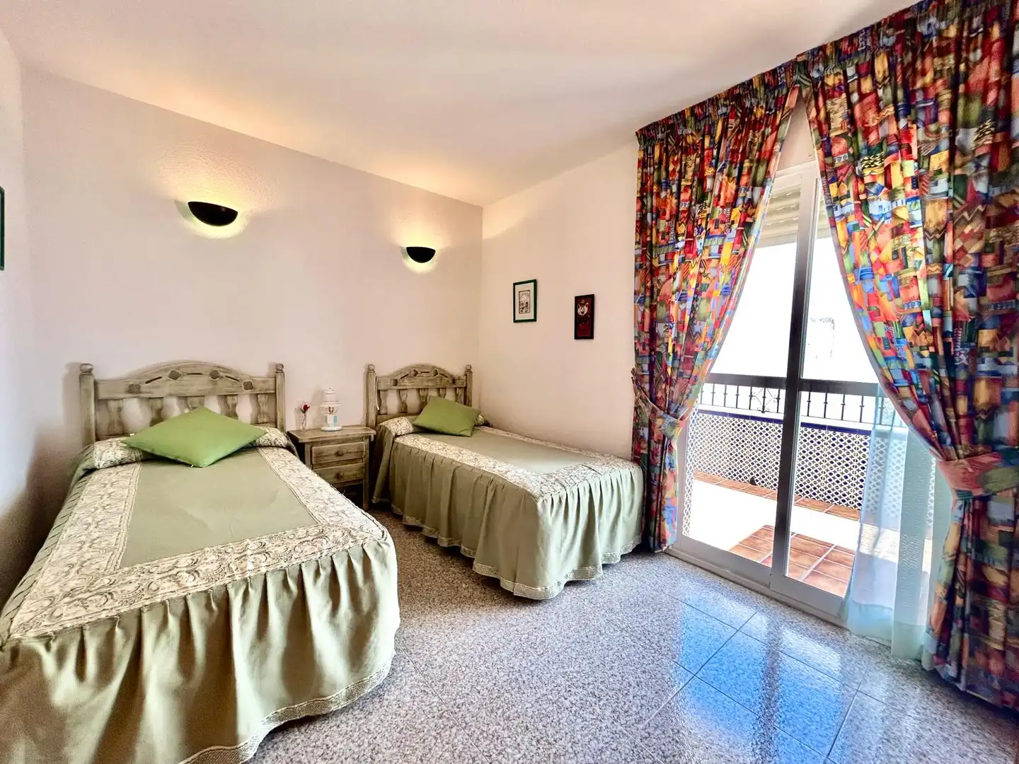 Habitación de Casa adosada en venta en Paterna del Río con Calefacción, Terraza y Trastero