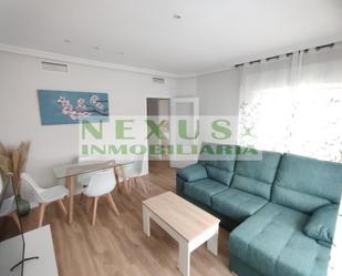 Sala d'estar de Apartament de lloguer en Cáceres Capital amb Aire condicionat, Calefacció i Terrassa