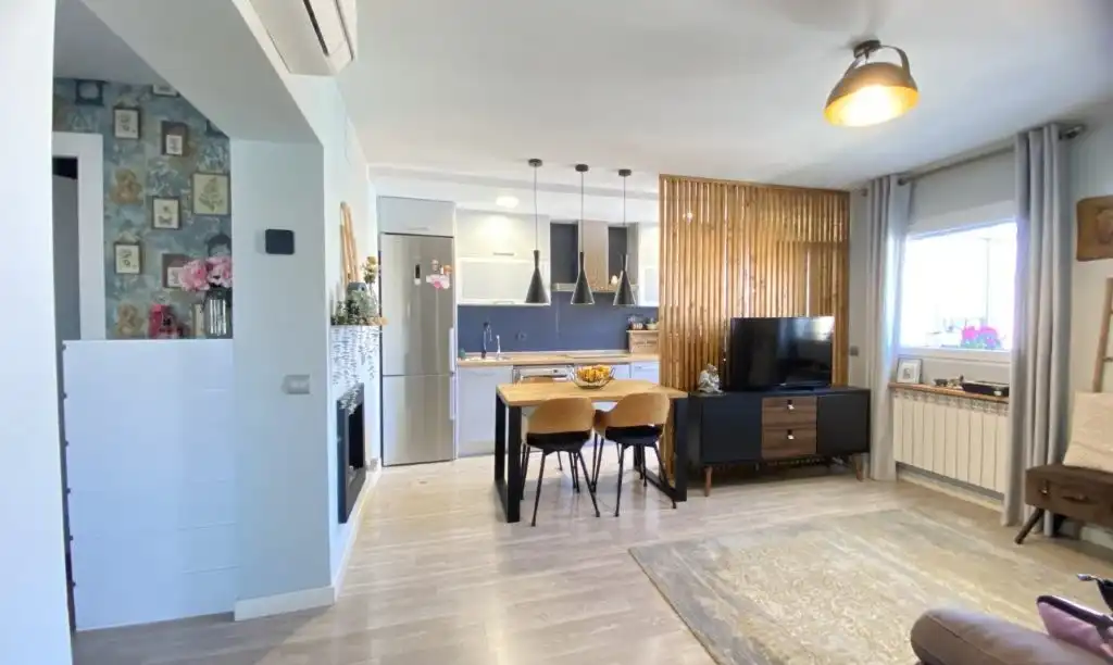 Living room of Flat for sale in Leganés  with Air Conditioner, Heating and Terrace