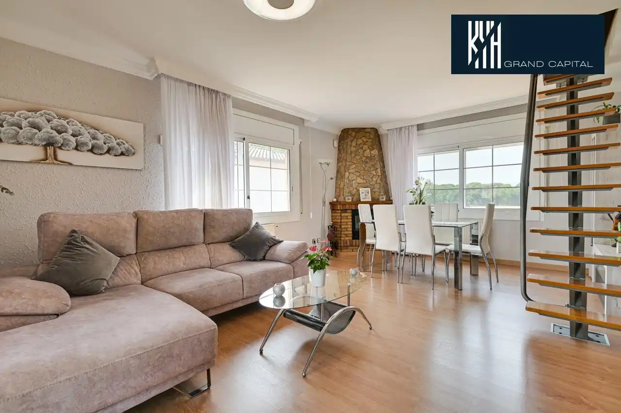 Casa con terraza en venta en Urbanització Llac del Cigne, imagen 15
