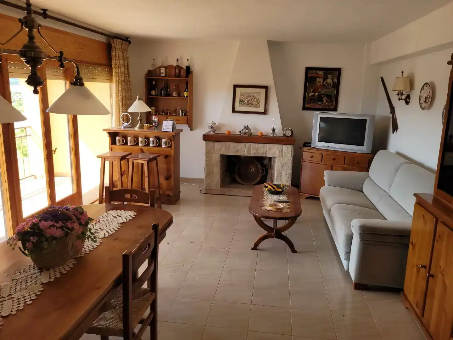 Wohnzimmer von Wohnung zum Verkauf in La Fresneda mit Klimaanlage, Privatgarten und Abstellraum