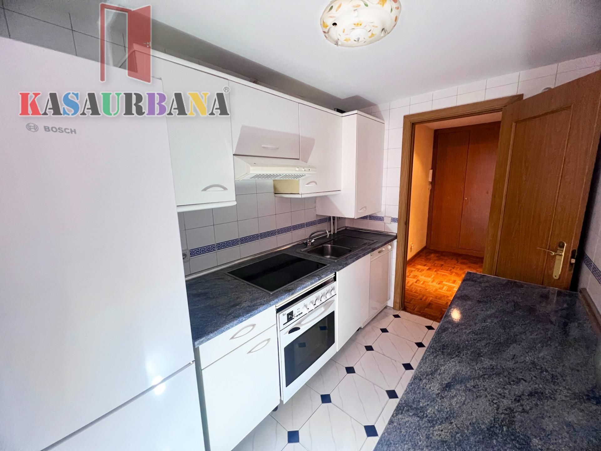 Kitchen of Flat for sale in Valdemoro  with Air Conditioner, Heating and Terrace