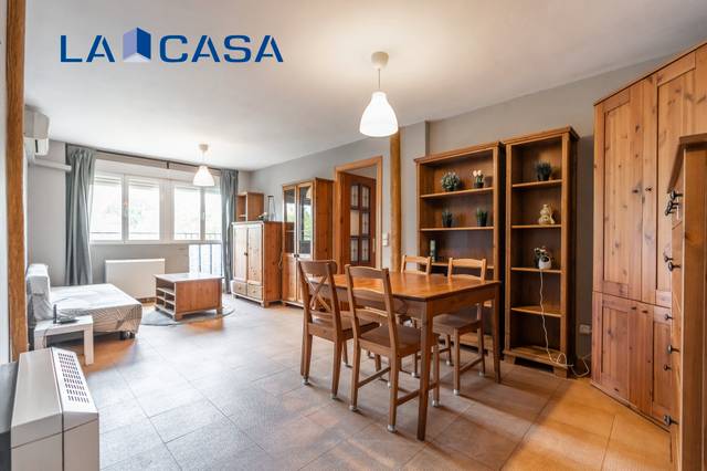 Piso en Venta en Calle de Cullera en Lucero