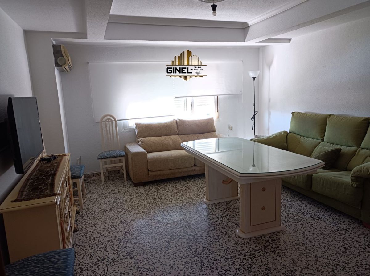 Living room of Flat to rent in  Jaén Capital  with Air Conditioner, Heating and Balcony