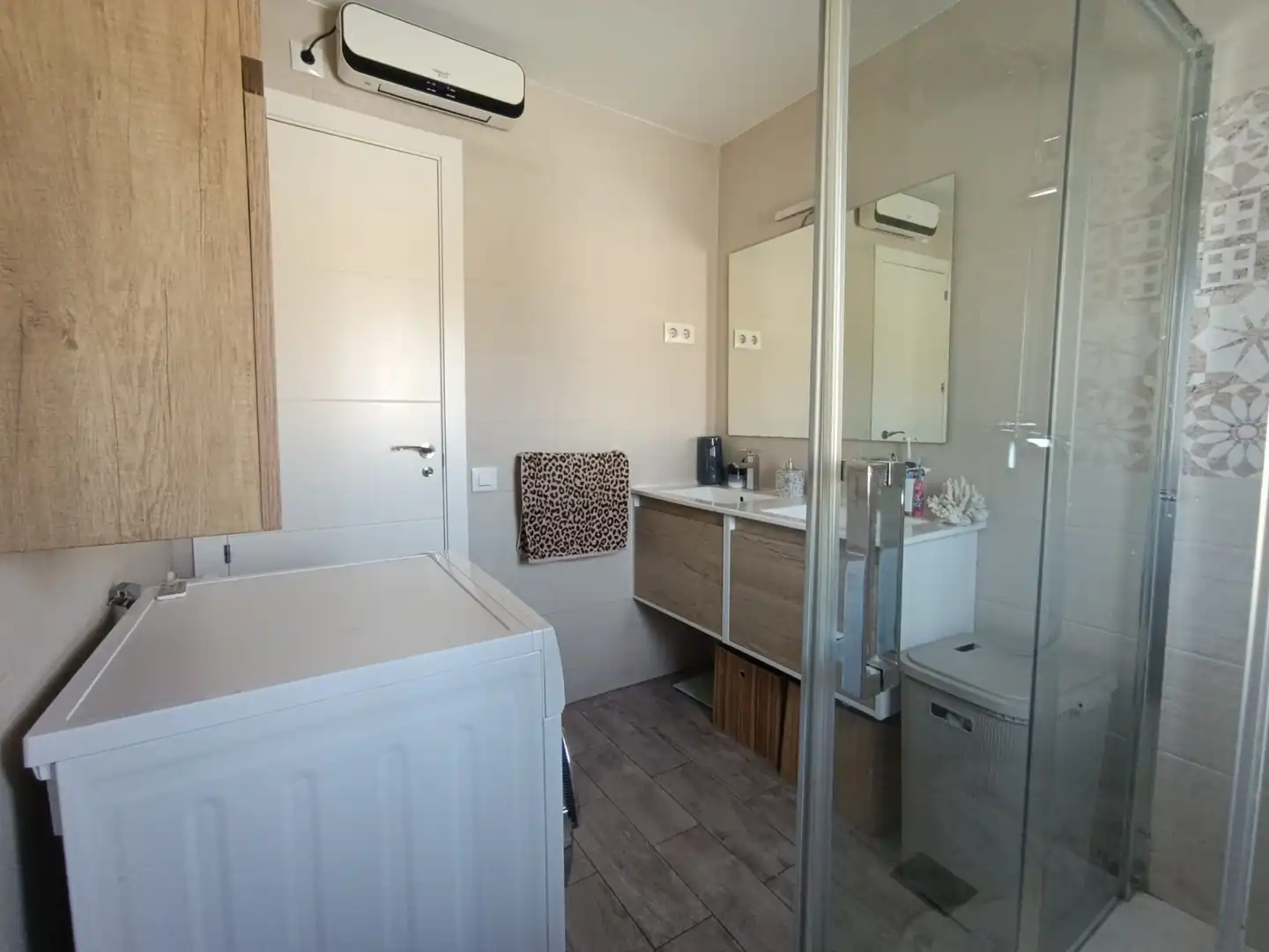 Baño de Dúplex en venta en Brunete con Aire acondicionado, Calefacción y Jardín privado