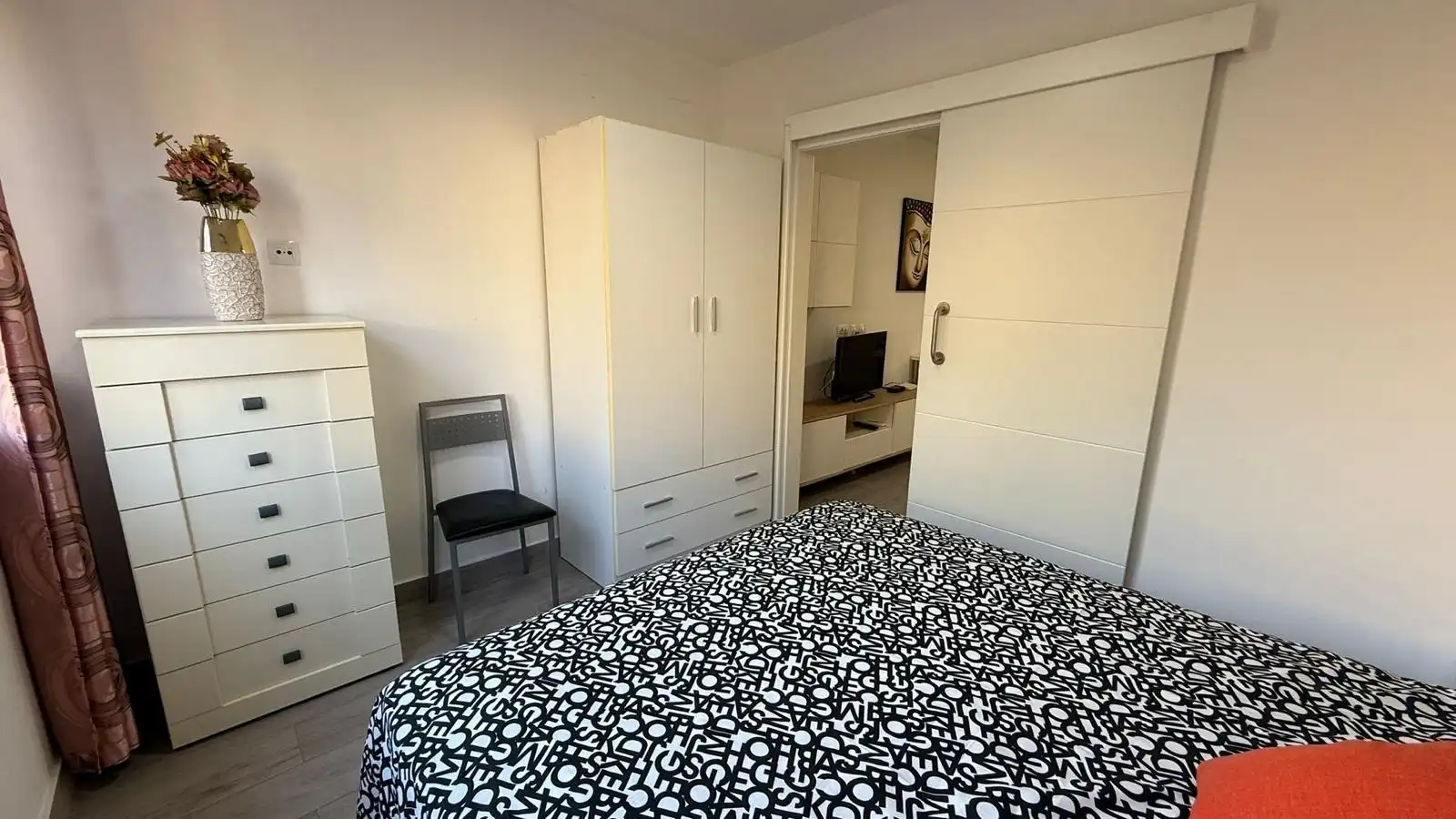 Habitación de Apartamento en venta en Arona con Aire acondicionado, Amueblado y Horno