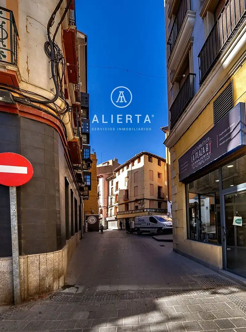 Nave industrial en venta en Río Jalón, Plaza de Toros - Barón de Warsage