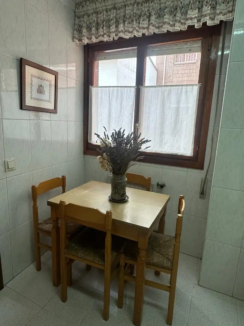 Dining room of Flat for rent in Avilés  with Heating, Parquet flooring and Storage room