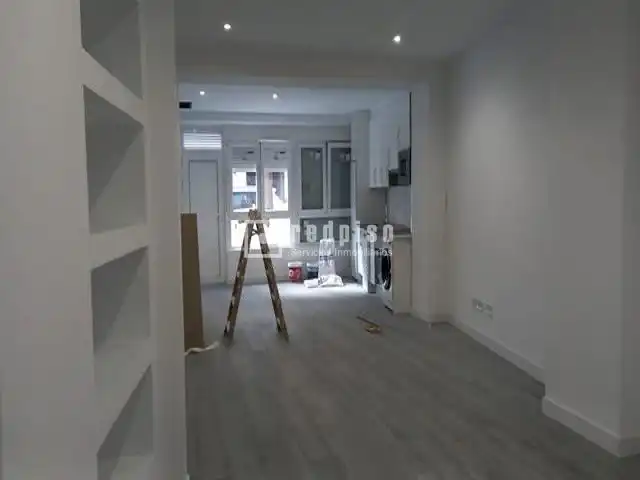 Habitación de Loft en venta en Madrid