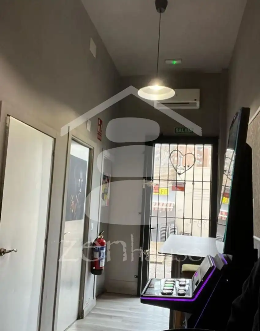 Local en venta en Coslada con Aire acondicionado