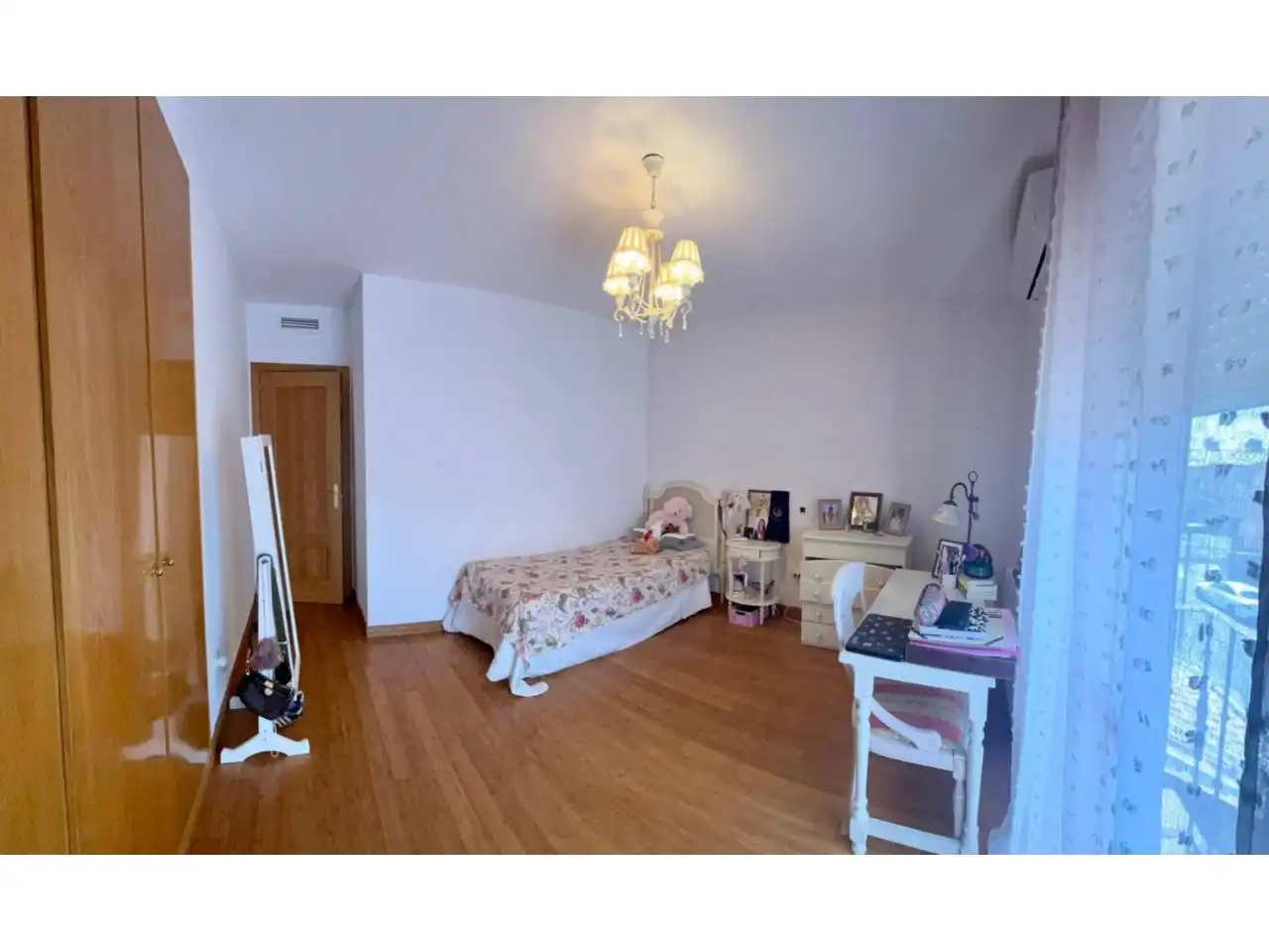 Dormitori de Casa adosada en venda en Illescas amb Aire condicionat, Calefacció i Jardí privat